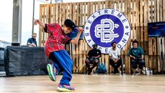 Mini Ali, campeona de Espa�a j�nior de breaking.