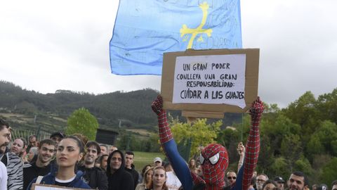 Asturies Anfiscismo ha convocado una concentraci�n en la plaza Carlos Osoro a las 18:30 horas bajo el lema 'Fuera racismo de nuestros barrios'