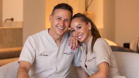 Los odont�logos Gabriel Herrera y Ana Cores celebran sus coincidentes aniversarios personales y profesionales