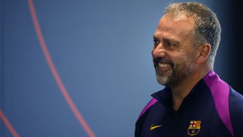 El entrenador del Barcelona, Hansi Flick, en la rueda de prensa previa a la visita al Celta.