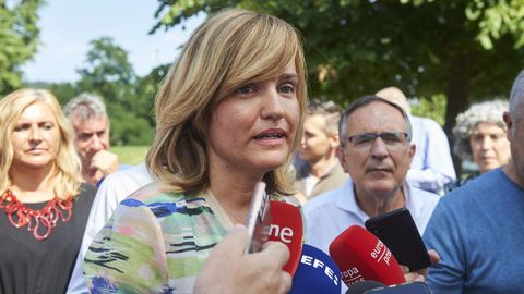La ministra de Educaci�n y portavoz de la ejecutiva federal del PSOE, Pilar Alegr�a, este domingo, en un acto de los socialistas en Torrelavega (Cantabria).