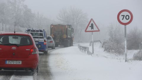 La nevada cubri por completo lugares como Triacastela o A Fonsagrada. 