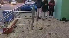 Trozos ca�dos del tejado del IES �nxel Casal