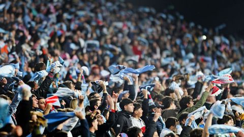 Aficionados del Celta, durante el partido frente al Mallorca en Bala�dos de este domingo.