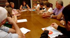 El pleno aprob� el padr�n de habitantes, que baja 50 personas y se sit�a en 2.399 a 1 de enero de 2012.