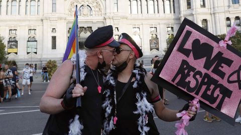 Desfile del Orgullo 2021 en Madrid 