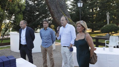 El Club Santo Domingo homenajeó a los fundadores en un emotivo acto por su 50 aniversario