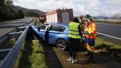 Salida de v�a en la A-8 en Ribadeo