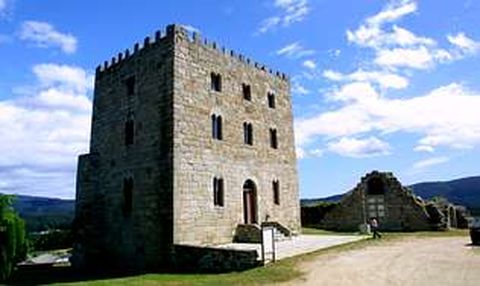 La torre del Mariscal Pardo de Cela, en Alfoz