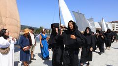 La cerveza medieval del monasterio de San Benito llega en barco por el L�rez a la Feira Franca