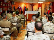 Funeral por las v�ctimas del Cougar celebrado en la base de Herat