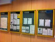 En los tablones de anuncios, ayer, apenas aparec�an fotocopias.