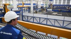 En el interior del futuro megataller de Navantia Ferrol
