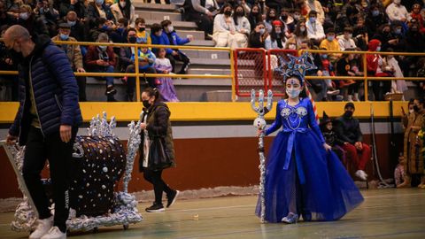 Concurso de disfraces en el carnaval de Outes.