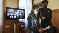 Estrela Cancales intervino antes del inicio del orden del d�a del pleno para defender el mantenimiento de la calidad de vida en Nemenzo ante la presentaci�n de una iniciativa particular para instalar una planta de tratamiento residuos