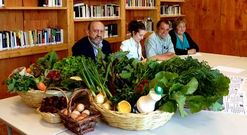 Anxo Rei, Miguel M�ndez, Isabel Magari�os y Sonia Carbia destacaron el �xito del mercado.