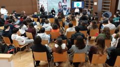 En la primera parte de la jornada participaron Mar�a Santos-Ascarza Bacariza, con F�lix S�nchez, Nuria Aguilar V�zquez, Jes�s V�zquez Abad y M�nica Legaspi 