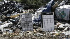 Imagen de archivo de la zona habilitada para pl�sticos en un concello de la Costa da Morte
