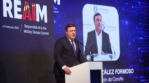 El presidente de la Diputaci�n, Valent�n Gonz�lez Formoso, durante su intervenci�n en la inauguraci�n oficial