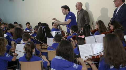 GUSTAVO DUDAMEL CON LA ORQUESTA RESUENA DE ABANCA