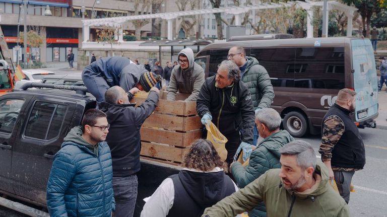 Agricultores de A Limia repartieron mil kilos de patatas