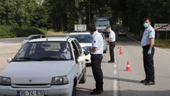 Controles en la frontera con Portugal en Feces
