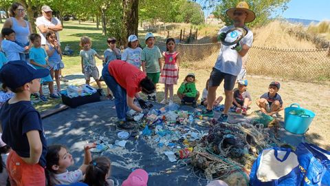 Voz natura, Actividade Voz Natura con CEIP Santa Irene + CEIP Campanario. Limpeza  Playa de Suigrexa (Porto do Son)