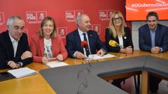 Jos� Tom� compareci� en la sede del PSOE de Lugo con otros cargos socialistas