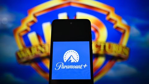 Los logos de Paramount y Warner