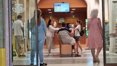 La Junta Electoral Central ampl�a el plazo para votar por v�a postal hasta ma�ana a las 14:00 horas