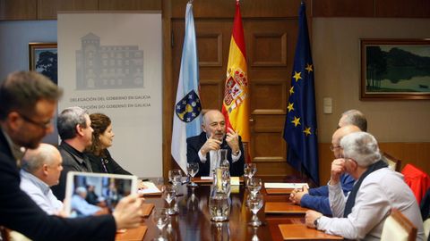 El delegado del Gobierno, Javier Losada, durante la reunin que ha mantenido con representantes de Unins Agrarias.