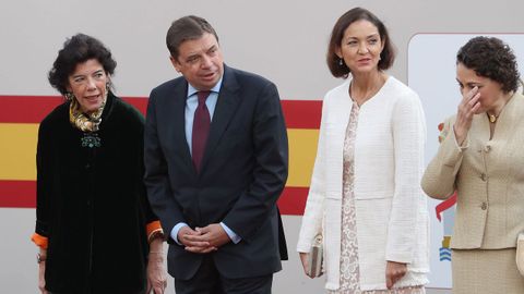 Desfile del Dia de la Fiesta Nacional: Isabel Celáa, Luis Planas, Reyes Maroto y Magdalena Valerio