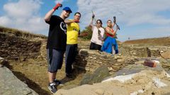 Luis L�pes, con camiseta amarilla, con origenes en Gondomar