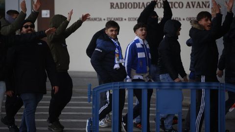 La afici�n del Real Oviedo a su llegada a El Molin�n