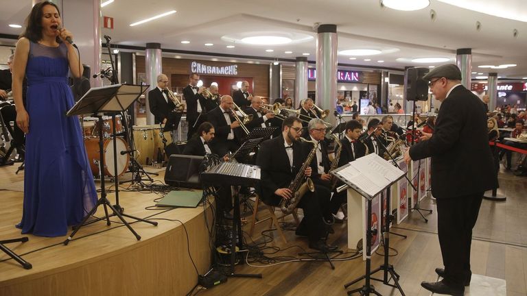 La Savoy Club Band actuar� en Vilagarc�a el 11 de abril