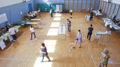 Un colegio electoral de Ferrol en las anteriores autonmicas