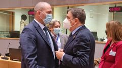 Luis Planas, este domingo, en Bruselas, en el consejo de euroministros que decidir� las cuotas del 2022