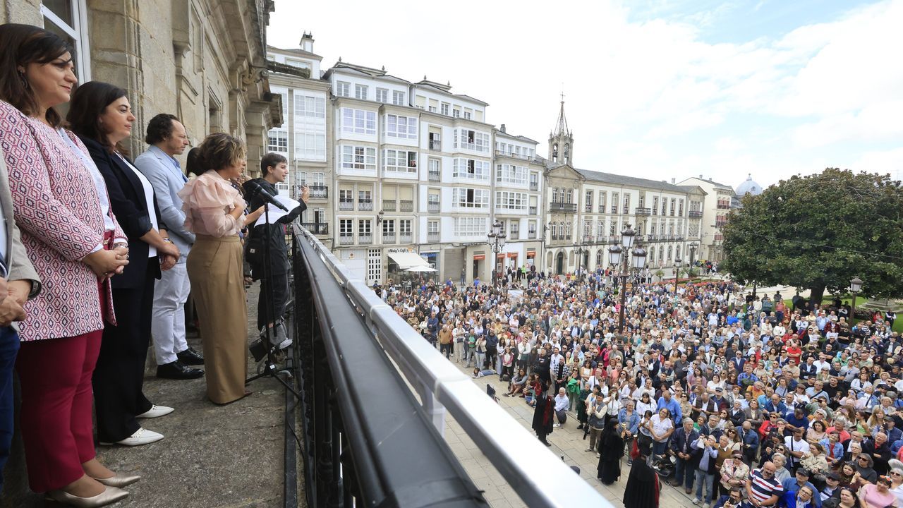 Sonsoles Ónega pregona el San Froilán recordando la memoria de su padre: «Miro al cielo buscando la aprobación de mi maestro»