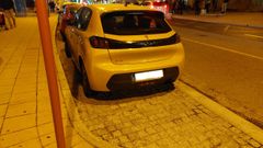 Coche de Alcald�a mal aparcado el 3 de diciembre del a�o 2022.
