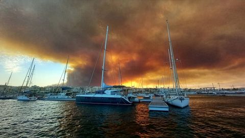 El incendio en Los Gallardos visto desde el Puerto de Garrucha