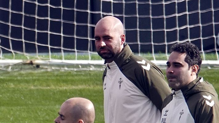 Claudio Gir�ldez, en un entrenamiento del Celta en la Cidade Deportiva Afouteza.