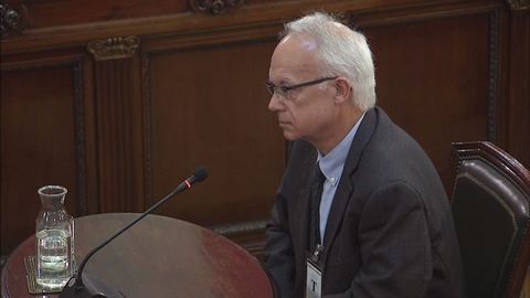 El catedr�tico Enoch Albert� fue reprendido por Marchena cuando divagaba sobre el derecho de autodeterminaci�n