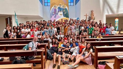 El grupo suele organizar excursiones, peregrinaciones y campamentos en los que se juntan a lo largo del a&ntilde;o.