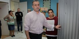 Lidia, Luis y su familia tuvieron que denunciar ayer de nuevo a su vecino por amenazas. 