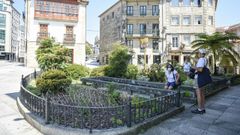 Jard�n en el lateral del Concello d Pontevedra, cuya reforma se va a acometer con fondos del ARI