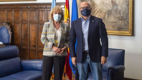 Marisol D�az, presidenta de la CEO, y Jos� Manuel Baltar, presidente de la Diputaci�n de Ourense en un encuentro en la sede provincial