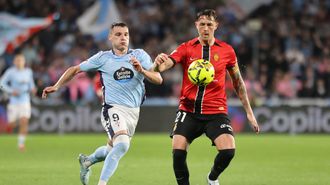 Ra�llo, junto a Jutgl�, durante el Celta-Mallorca de este domingo.
