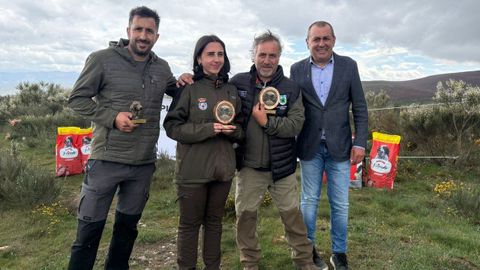 Caza con perro en Viana do Bolo.Emocionante disputa por los t�tulos provinciales de caza de jabal� con perros de rastro, puntuable para la Copa Galicia
