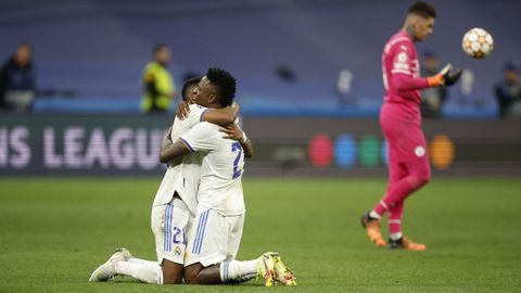 Rodrygo y Vinicius Junior celebran la clasificacin para la final de la Champions