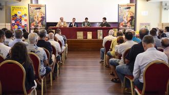 El Liceo Casino de Pontevedra acogió este sábado la presentación del cartel de la feria taurina de la Peregrina